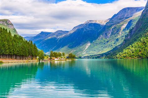 Explora Los Fiordos Noruegos Y Marav Llate Con Su Belleza