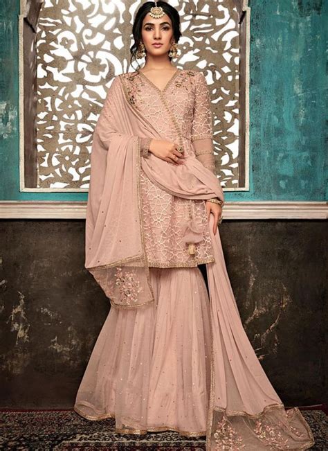 Ditch The Usual Bridal Outfits For These Gorgeous Sharara Suit Designs