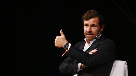 VÍDEO André Villas Boas anuncia data para oficializar candidatura à