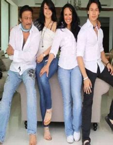 Jackie Shroff Height, Age, Wife, Family, Biography & More