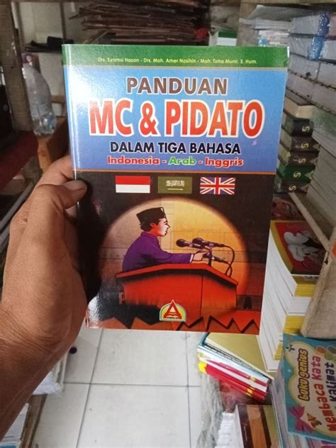 PANDUAN MC DAN PIDATO DALAM TIGA BAHASA INDONESIA ARAB INGGRIS