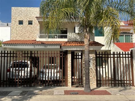 Casa En Venta En Remanso De Los Conejos Bugambilias Zapopan