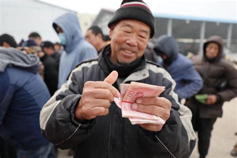 中央一号文件系列解读③｜把强化科技和改革双轮驱动、强化农民增收举措作为推进乡村全面振兴的重要支撑