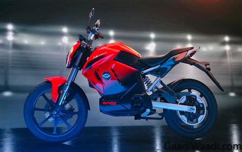 Revolt Unveils Its First Electric Motorcycle RV400 In India