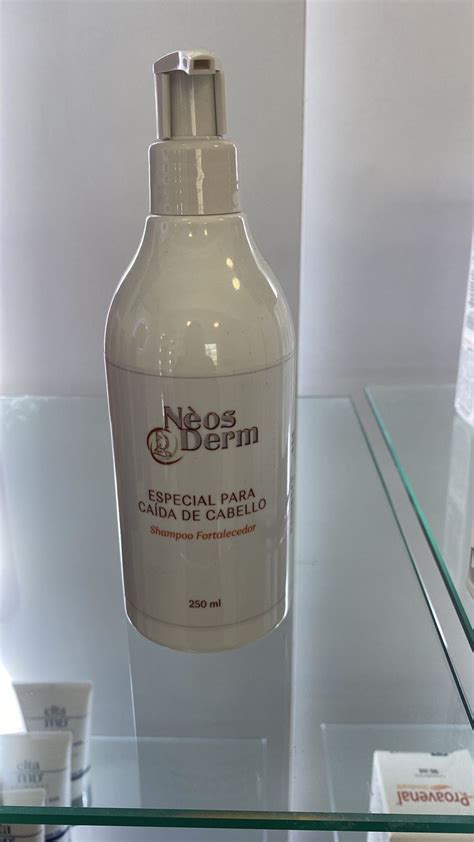 Shampoo Fortalecedor Especial Para Caida Del Cabello Ml Neos Derm