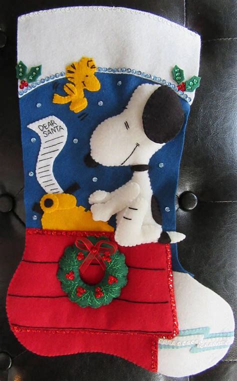 Felt Christmas Decorations Christmas Stockings Christmas Crafts Xmas