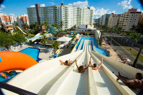 Parques Aquáticos De Caldas Novas Go Oferecem Diversão Para Todas As