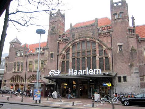 Haarlem train station