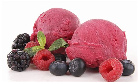 Descubre La Delicia Veraniega Helado De Frutos Rojos