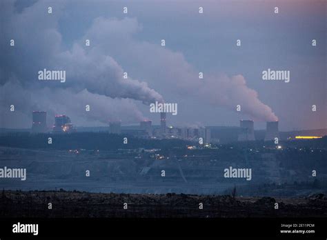 Turow Thermal Power Plant Hi Res Stock Photography And Images Alamy