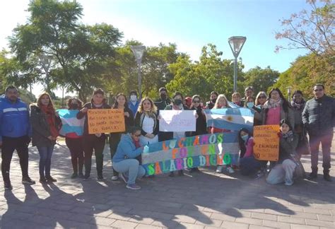 Docentes Autoconvocados De Chepes Se Manifestaron En Reclamo De Aumento