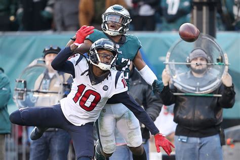 Texans Trade Hopkins To Cardinals The Iola Register