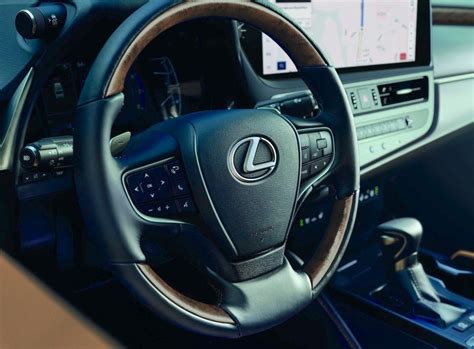 Lexus Es Gets Refreshed For 2024 And Its Coming Here Automacha