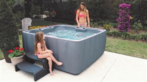 Top Landscaping Ideas for Outdoor Hot Tubs