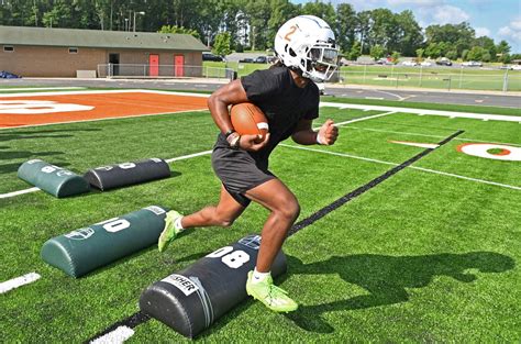 East Lincoln Rb Chris Daley Plans Repeat State Title Charlotte Observer