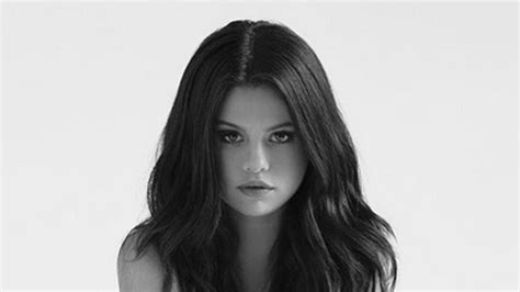 Selena Gomez Nude For New Album Reveal Art Work Glamour Uk