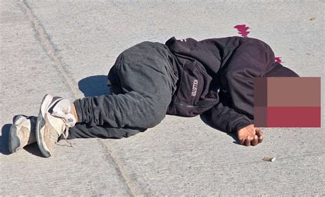 Sujetos armados ejecutan a un hombre que caminaba por la calle recibió