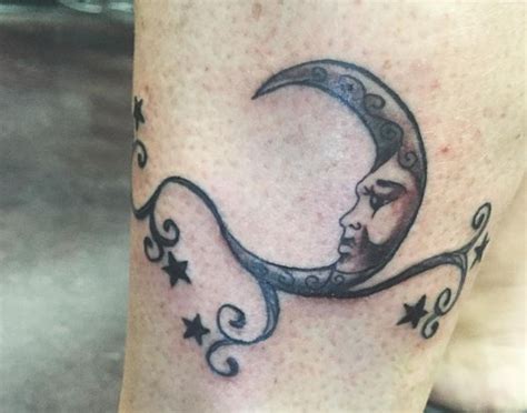 Mond Tattoo Designs Mit Bedeutungen 24 Ideen