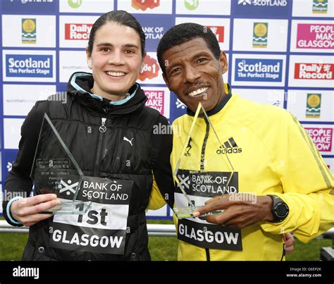 Ethopipa S Haile Gebrselassie Right And Scotland S Susan Partridge After Winning The Men S And