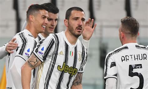 Juve Bonucci Torna A Porto Quattro Anni Fa Il Famoso Sgabello