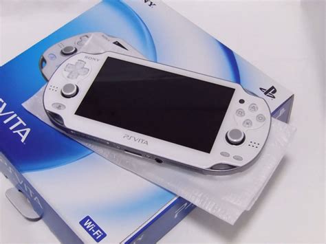 SONY PS Vita PCH 1000 ZA02 White Wi Fi Model Console