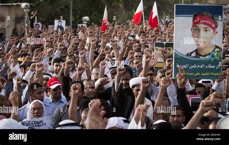 Bahraini Flags Hi Res Stock Photography And Images Alamy