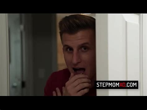 Horny Milf Stepmom Audrey Madison Have Sex With Her Stepson In The Bathroom XVIDEOS
