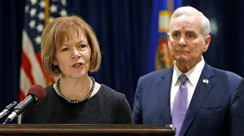 Who Is Tina Smith 5 Things To Know About The Minnesota Senator Fox News