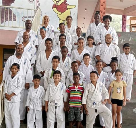 Karate 20 young Ashihara karatekas promoted - Seychelles