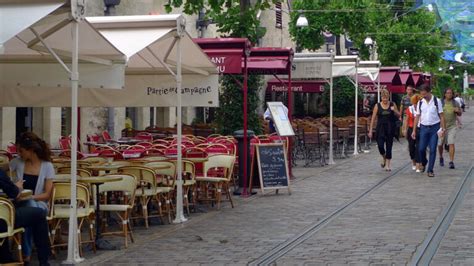 Quelle ligne de métro pour aller à la cour Saint Émilion