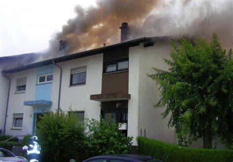 Blitz Setzt Dachstuhl In Brand Offenburg Badische Zeitung