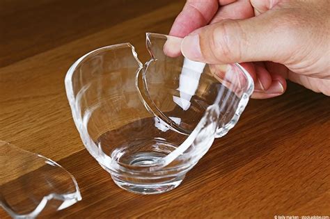 Best Glue for Glass – Find the Right Glass Glue for Your Repair