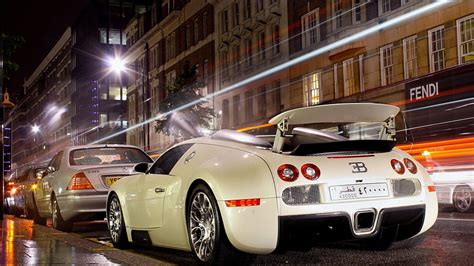 Bugatti Veyron Grand Sport On A Rainy Street Cram Car Rain Wing