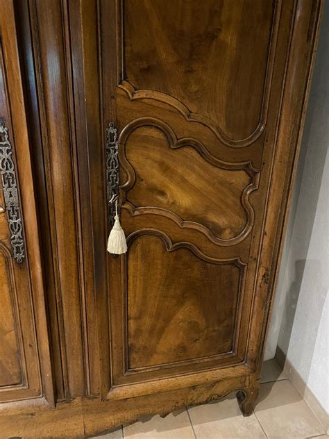 Proantic Armoire Louis Xv Chapeau De Gendarme