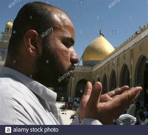 Mosque Baghdad Abu Hi Res Stock Photography And Images Alamy