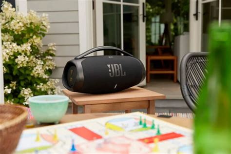 La Jbl Boombox Passe Au Wifi Et Au Dolby Atmos