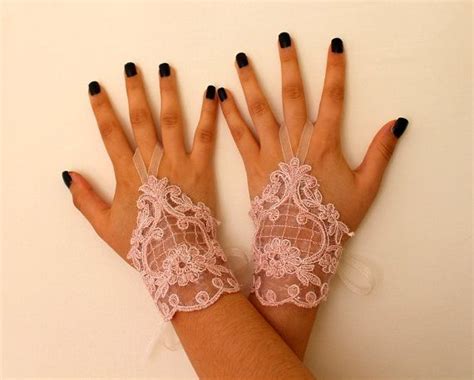 Wedding Gloves Pink Lace Gloves Free Ship Bridal Glove Fingerless Pink