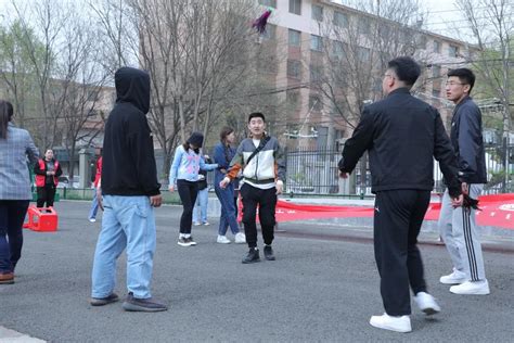 驻校蹲班实况内蒙古艺术学院校团委“我为同学办实事”系列活动进行时 团委