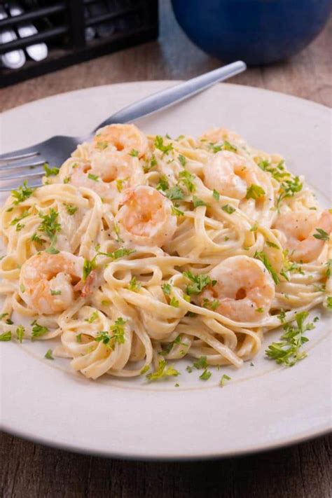 Easy Fettucine Alfredo Shrimp Pasta Best Homemade Creamy Shrimp