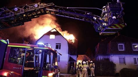 Hannover Langenhagen Dachstuhl Brennt Ab Euro Schaden