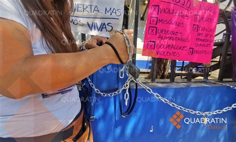 Mujeres Se Encadenan Para Mostrar Violencia Institucional En Oaxaca