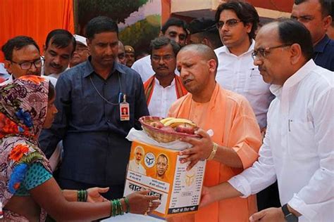 Watch Up Cm Yogi Adityanath Visits Flood Affected Areas In Varanasi On