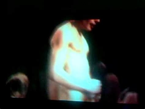 Dançando pelados XVIDEOS