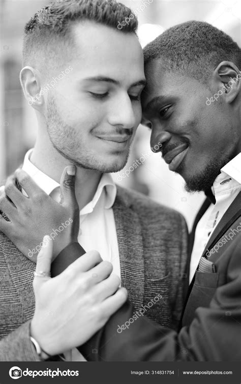 Capturing Love In Monochrome Stunning Black And White Couple Portraits