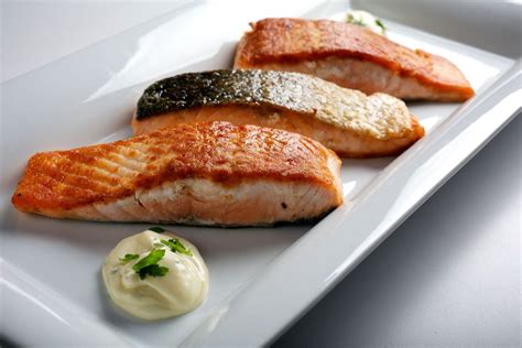 Good salmon entrees begin with proper temps - silive.com