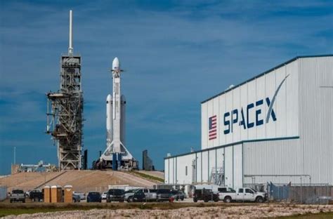 Spacex猎鹰重型火箭首次发射成功：对于未来深太空探索有着深远意义 新闻资讯 高贝娱乐