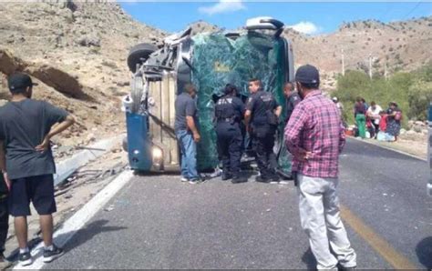 Deja Volcadura De Autobús 15 Heridos En San Luis Potosí La Opción De