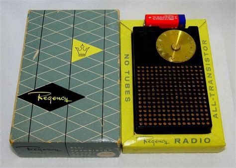 Vintage Regency Tr 1 Transistor Radio The First Commercially Manufactured Transistor Radio In