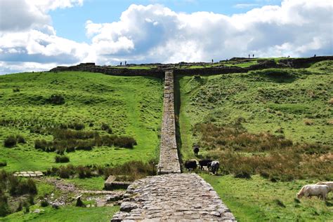 Hadrian S Wall Top Facts Hillwalk Tours Self Guided Hiking Tours