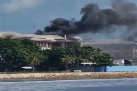 Penyebab Kebakaran Atap Discovery Mall Kuta Diduga Akibat Puntung Rokok